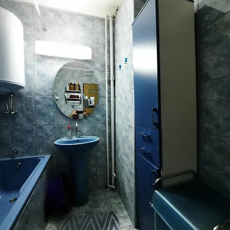 Near Campus In - Guest house