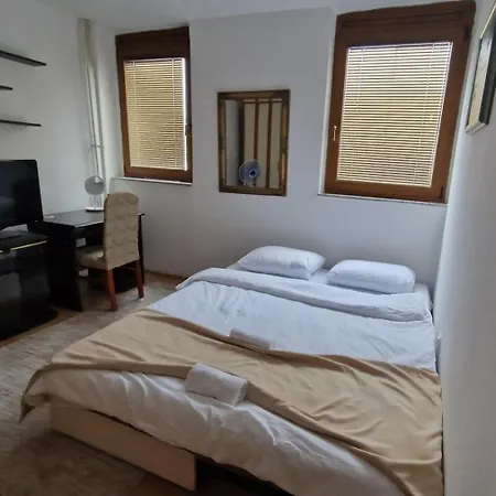 Near Campus In - Pensjonat